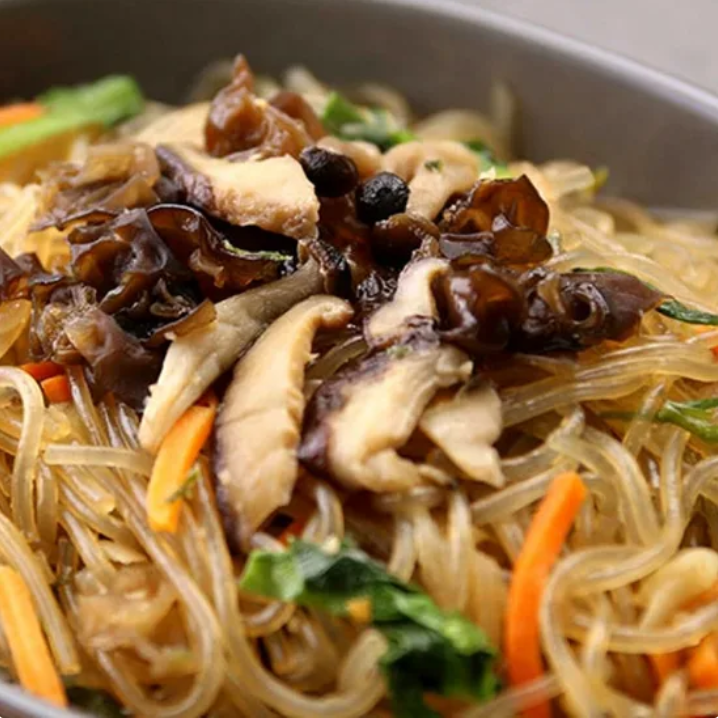 [CJ Bibigo] Japchae Stir-Fried Glass Noodles with Vegetables 590g | 비비고 버섯 잡채