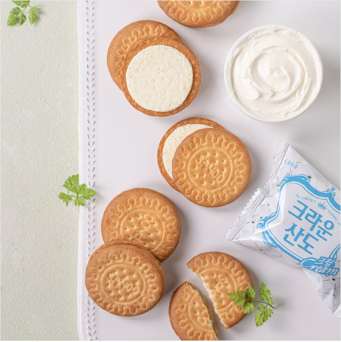 [Crown] Sando Strawberry / Cream Cookies 61g / 161g / 323g 크라운 산도 딸기 / 산도 크림