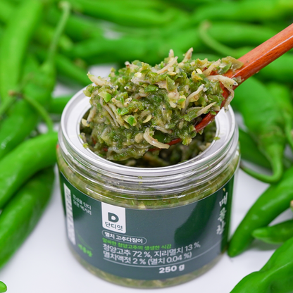 Maekomchan Anchovy/ Dried Squid Spicy Chili Paste 250g  매끔찬 멸치 진미채 고추다짐이