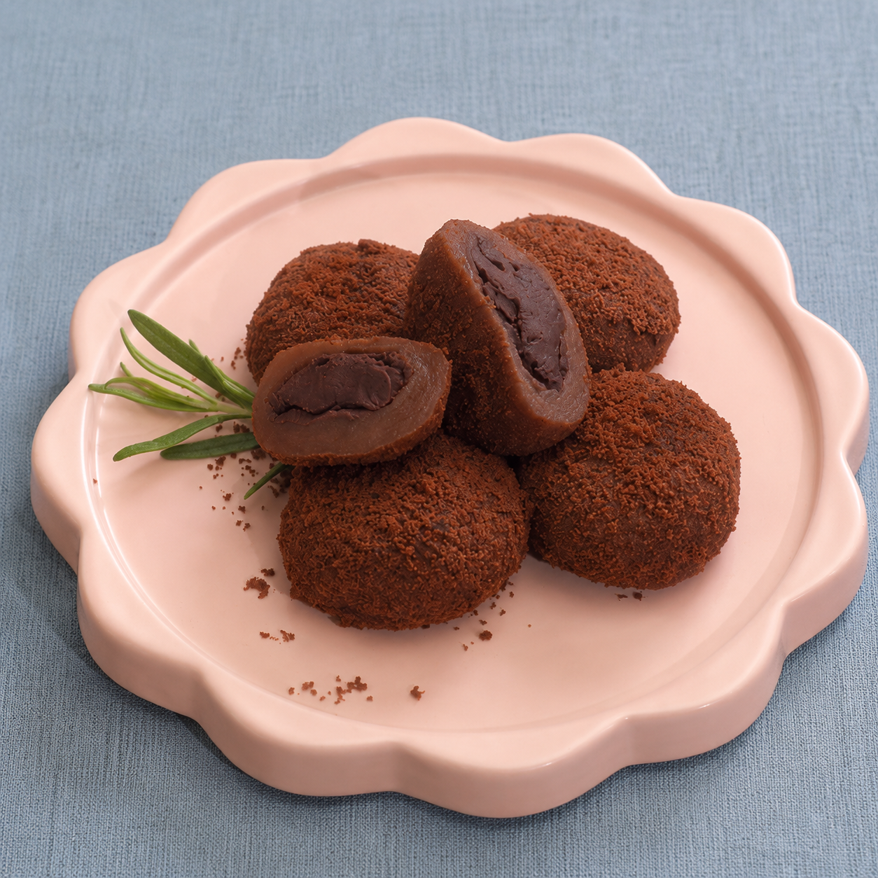[Maumiga] Premium  Rice Cake 180g (6pcs) – Blueberry Cream| Black Sesame| Chocolate| Mugwort Red Bean