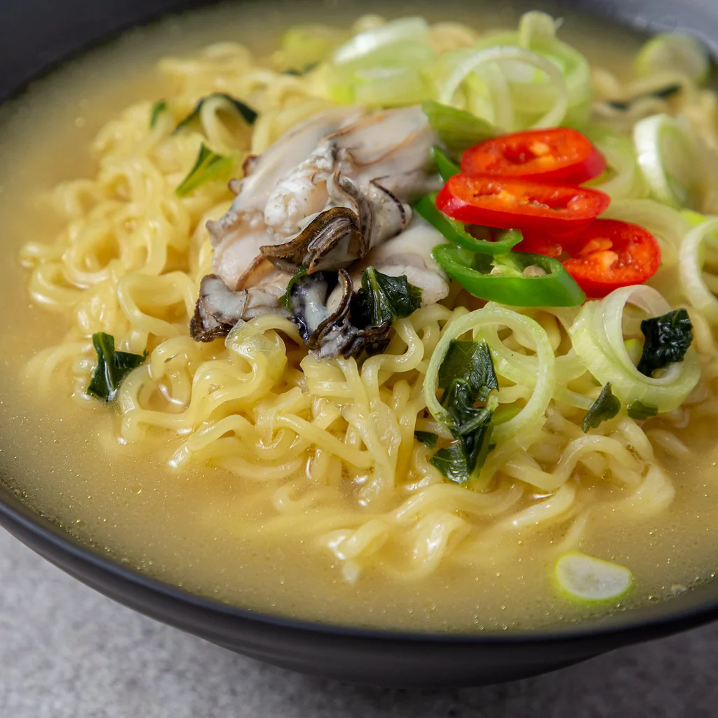 [Ottogi] Premium Oyster Jjambbong Cup Ramen 110g  오뚜기 굴진짬뽕